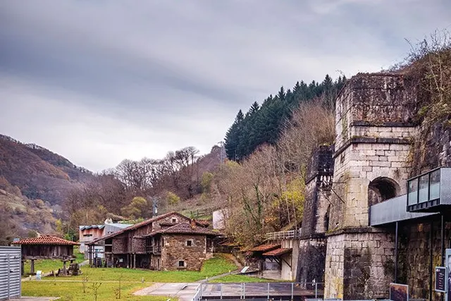 Área autocaravanas de Bárzana (Quirós)