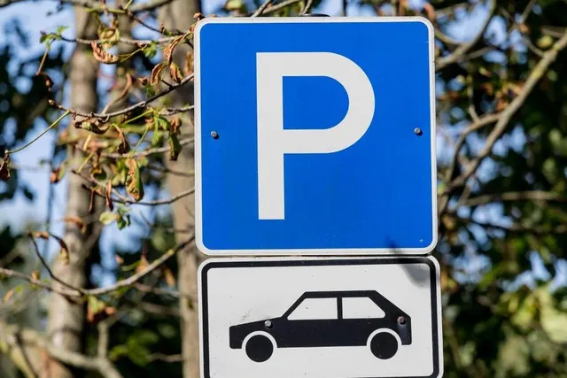 Wohnmobilstellplätze Freibad Winkl/Obertraun