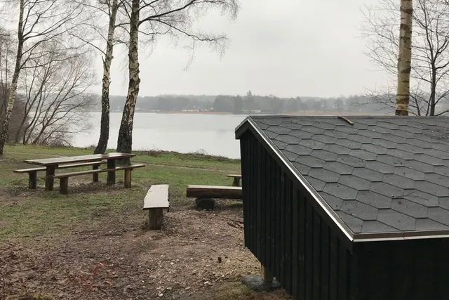 Gribskov, Nødebo Holt - fri teltning
