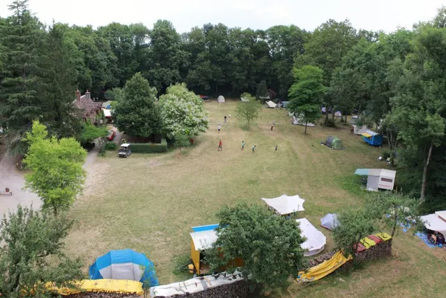 Charme Theater Camp