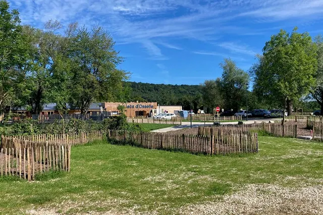 Aire de camping-cars Plage d'Osselle