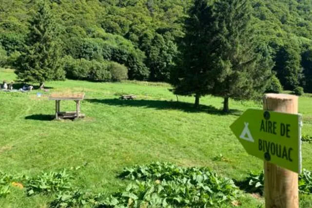 Aire de bivouac de Chambon-sur-Lac
