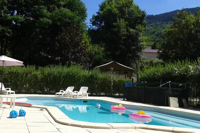 Camping Le Salins Les Bains