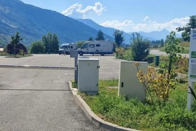 Aire de camping-car Les Charmettes