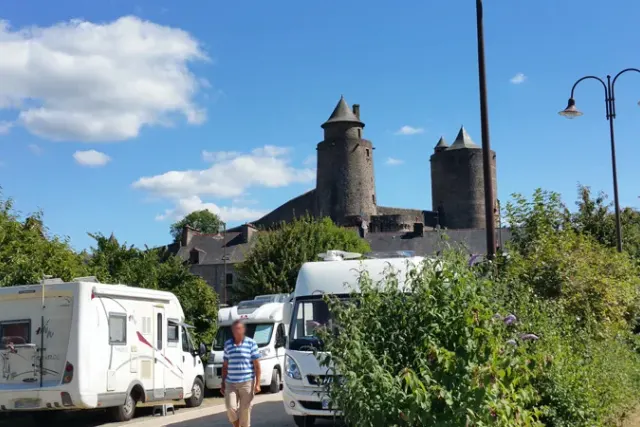 Parking de la Carrière - Fougères