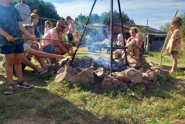 Camping du Domaine des Monts de Bussy