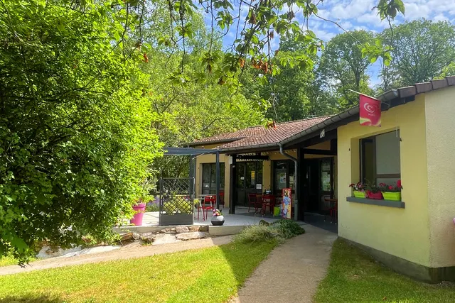 Camping Fontenoy-le-Château