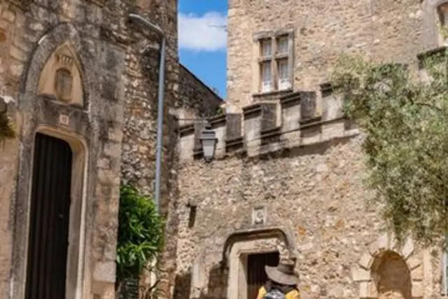 Aire de repos à Aiguèze