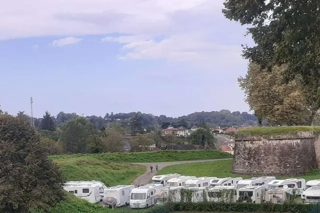 Aire de stationnement de Navarrenx