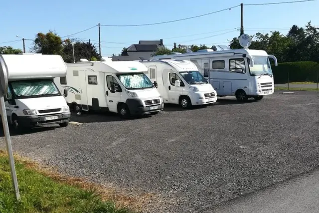 Aire de camping-car Le Chesne