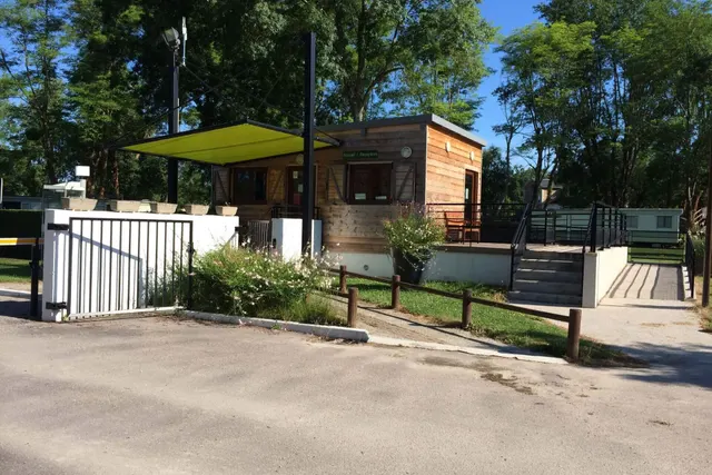 Camping Léry-Poses