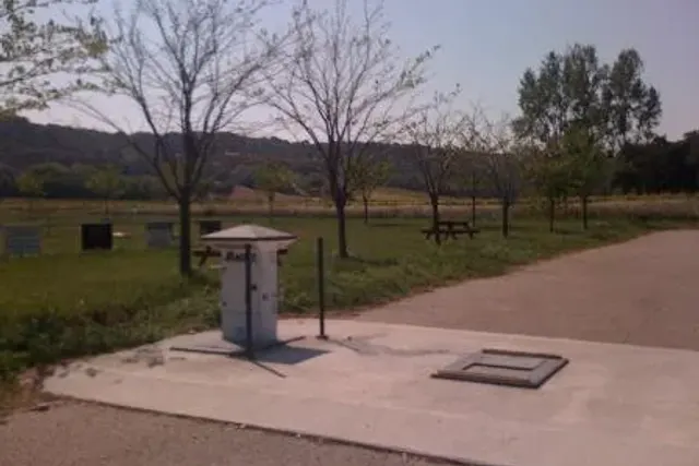 Aire Camping-Cars de Montbrison sur Lez