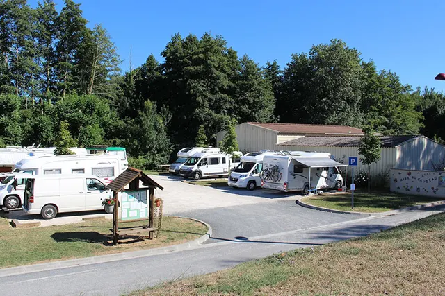 Aire communale de Lembras