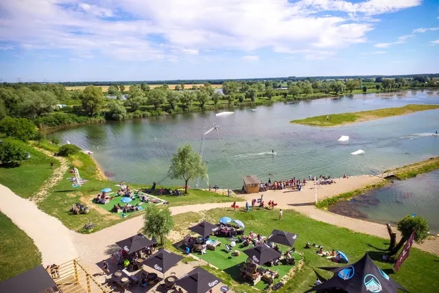 Camping Le Fil de l'Eau