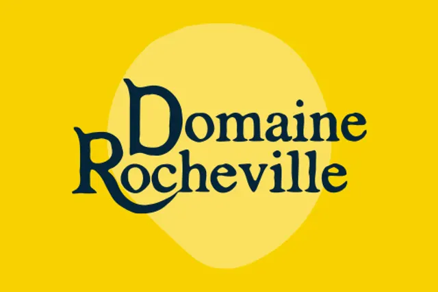 Aire de camping-cars privée du Domaine Rocheville