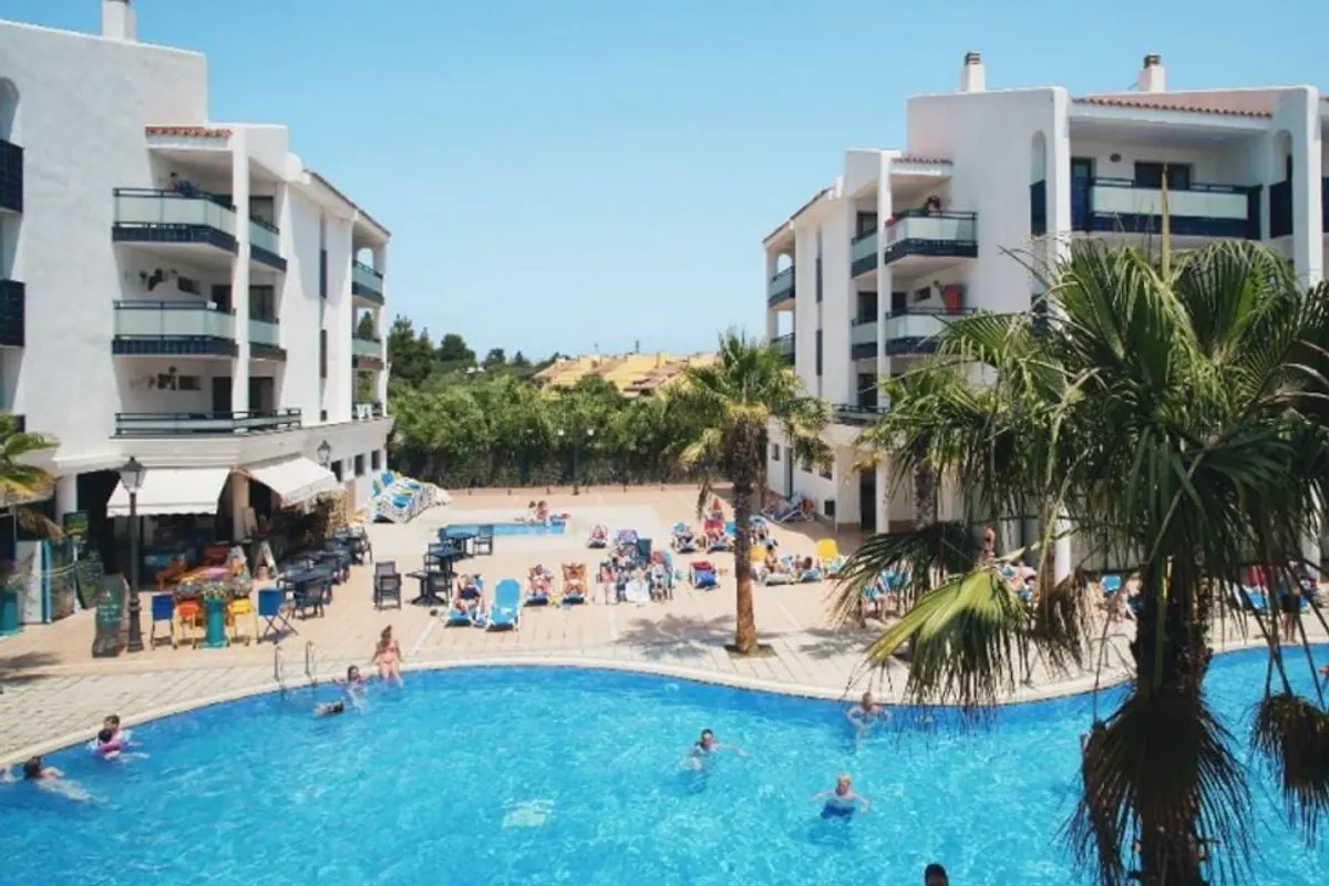Apartamentos Pins Platja