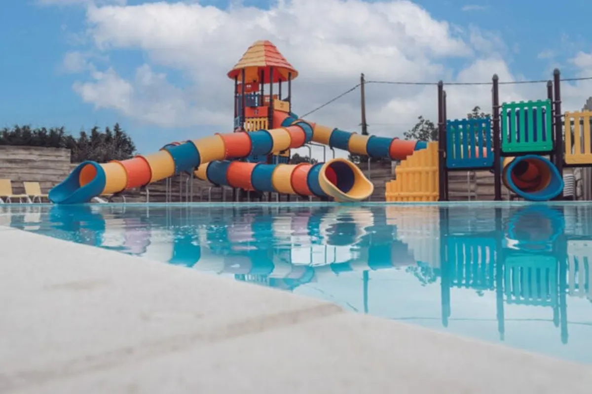 Camping Paradis les Pins - Royan