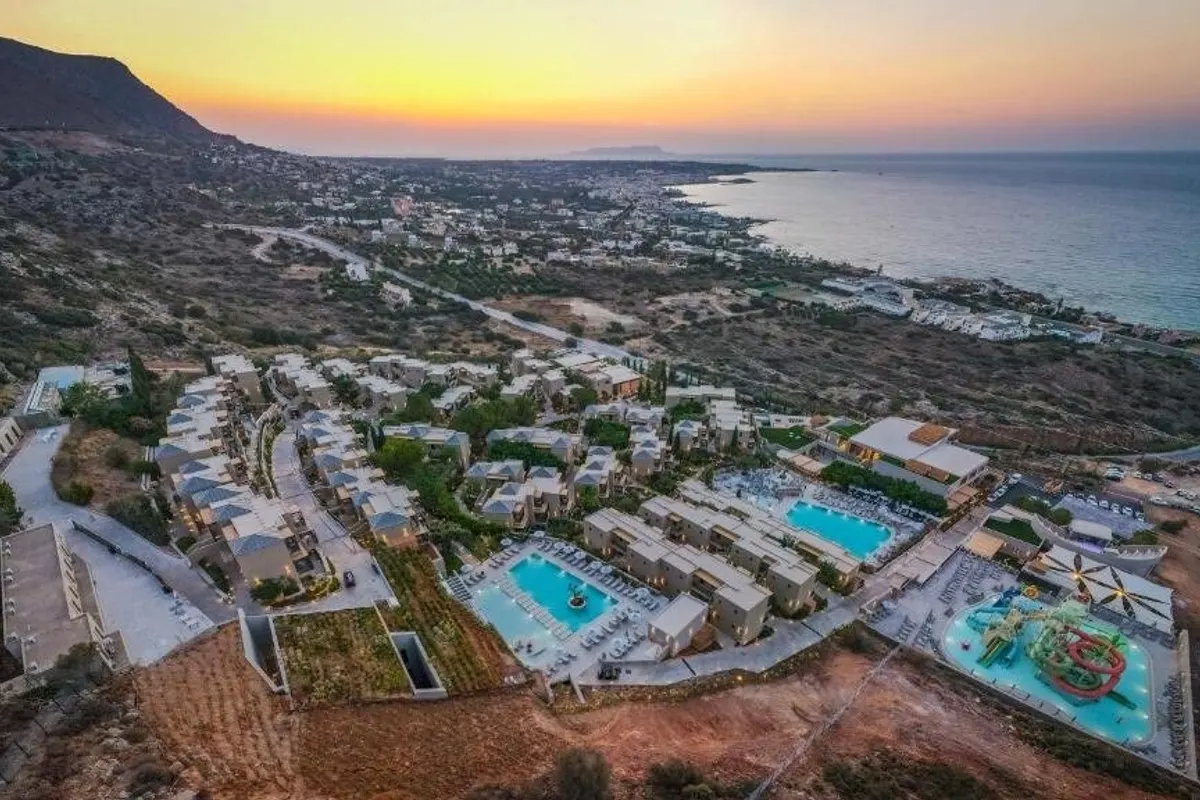 Resort Hotel Elios Hill Sun-kissed Happiness