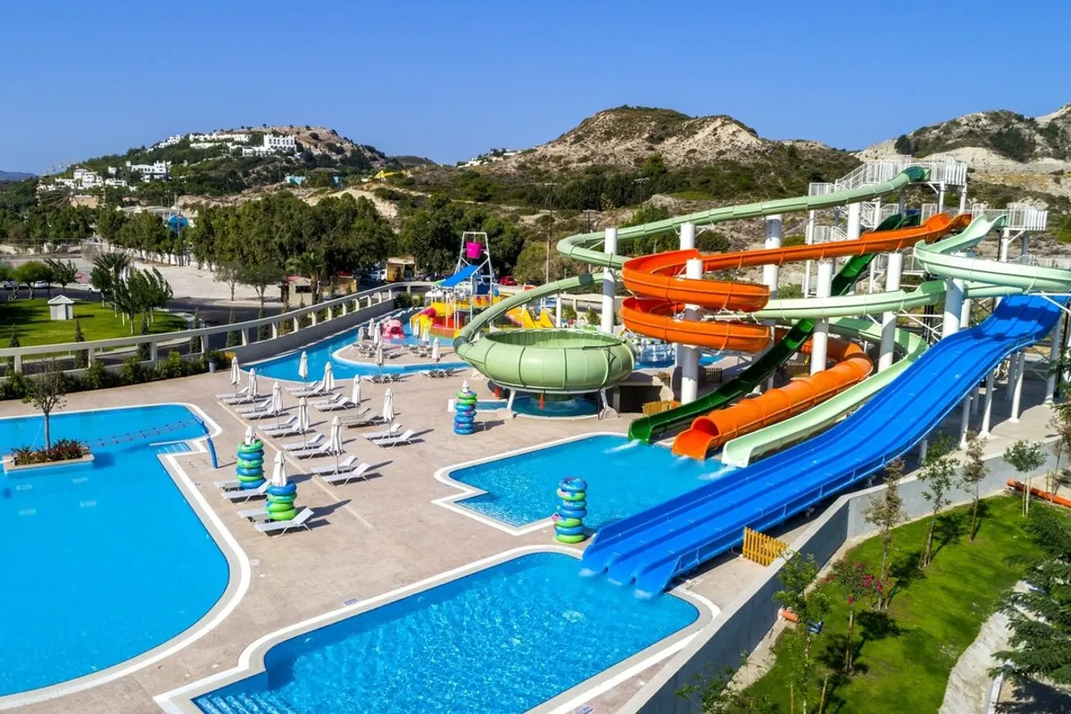 Amada Colossos Resort