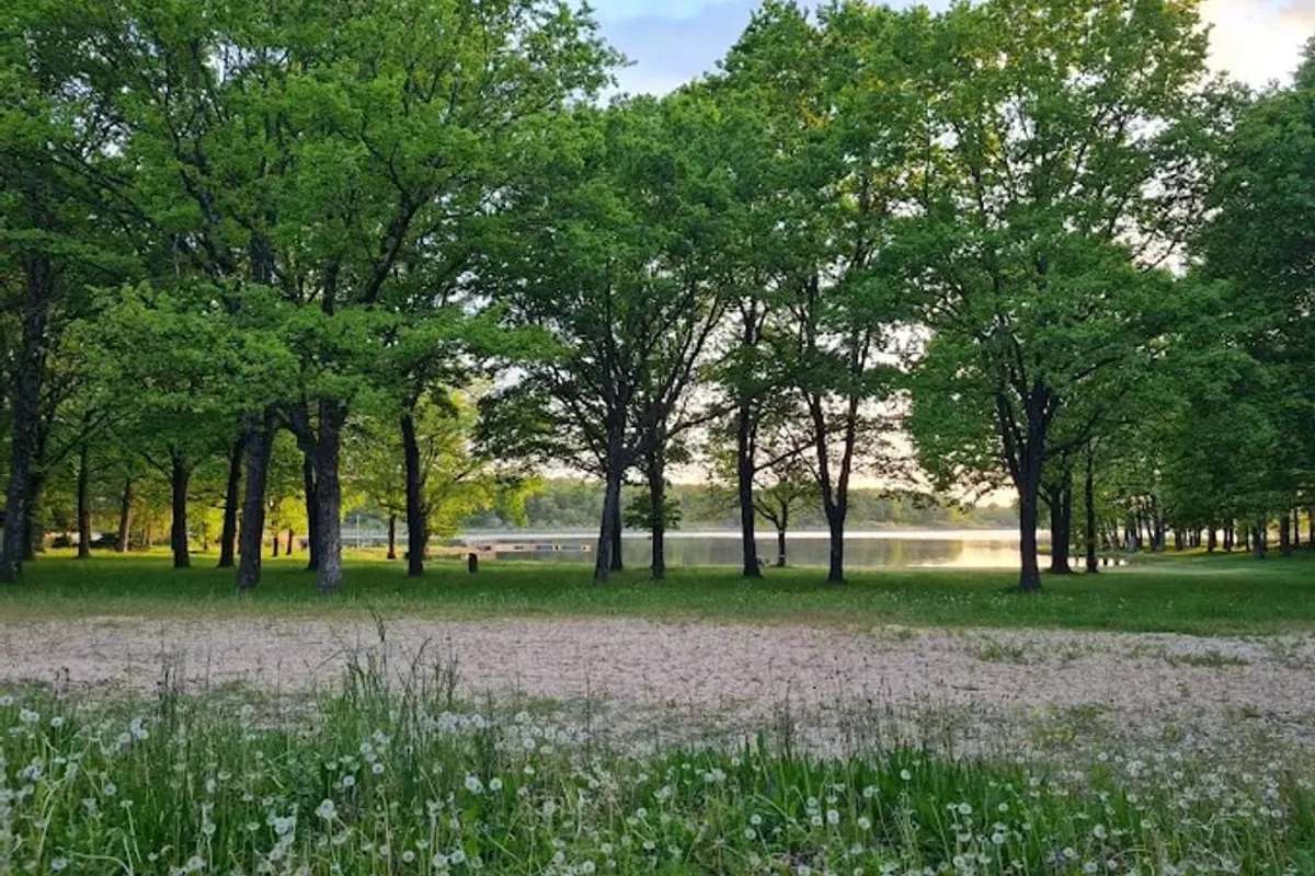 Camping La Tour Du Stock