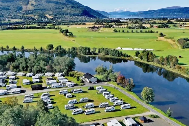 Surnadal Camping Brekkøya & Restaurant