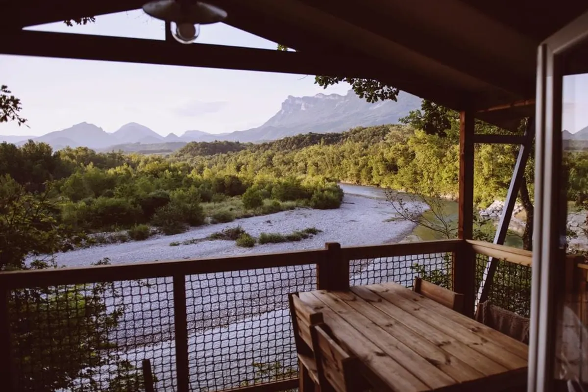 Les Chamberts, Camping & Lodges