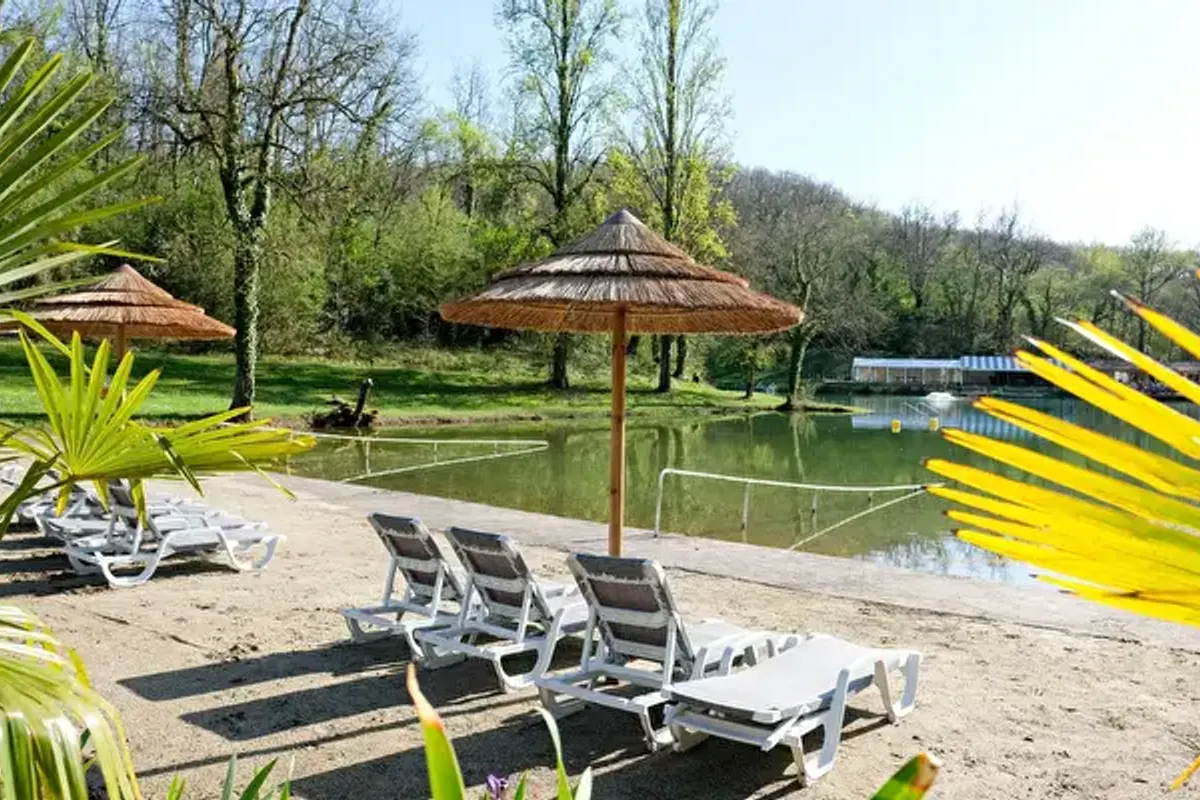 Camping Les 2 Lacs