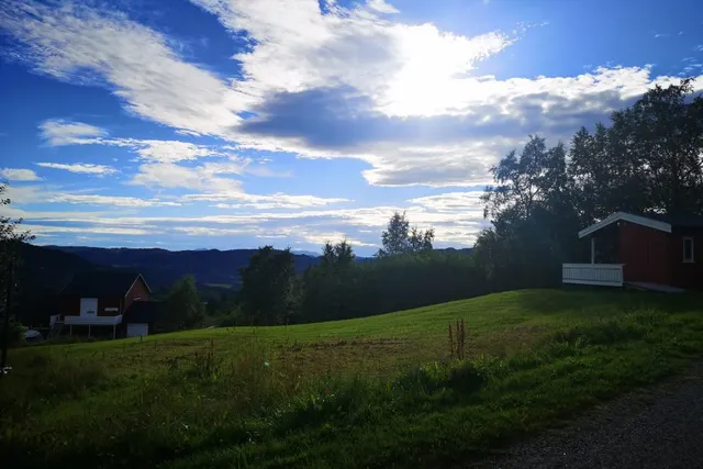 Lauvåsen Gård - Camping og Hytter