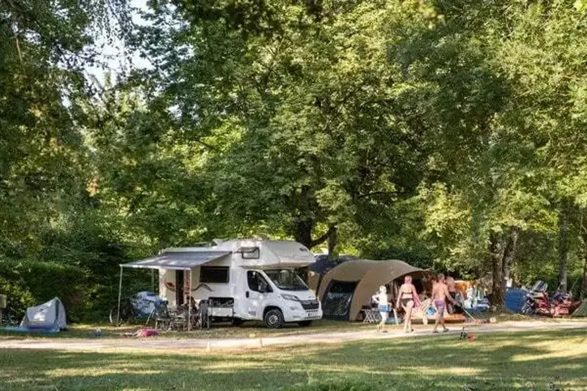 Camping Du Lac De Pont - Onlycamp